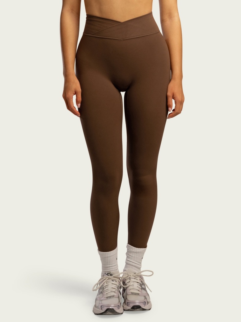 437 Teddy Brown & Cream Cloud High Waisted Blockette It Girl V-Leggings EUC Sz S